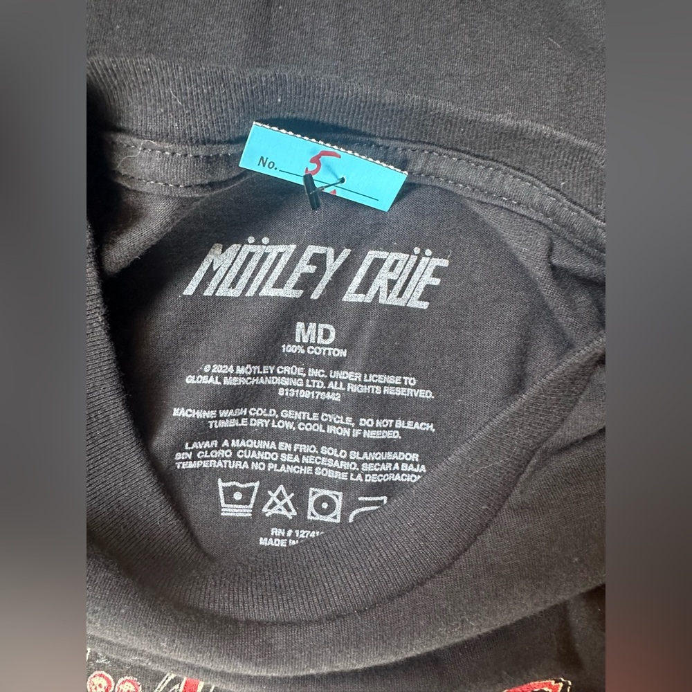NWT Motley Crue Dr. Feelgood T-Shirt size medium 🆕 Hot Topic - Picture 6 of 6